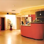فندق Marc