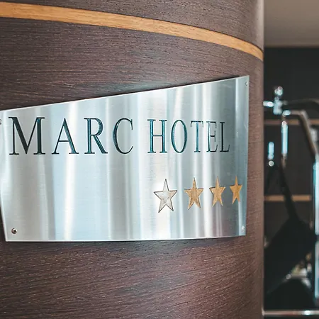 Marc ホテル